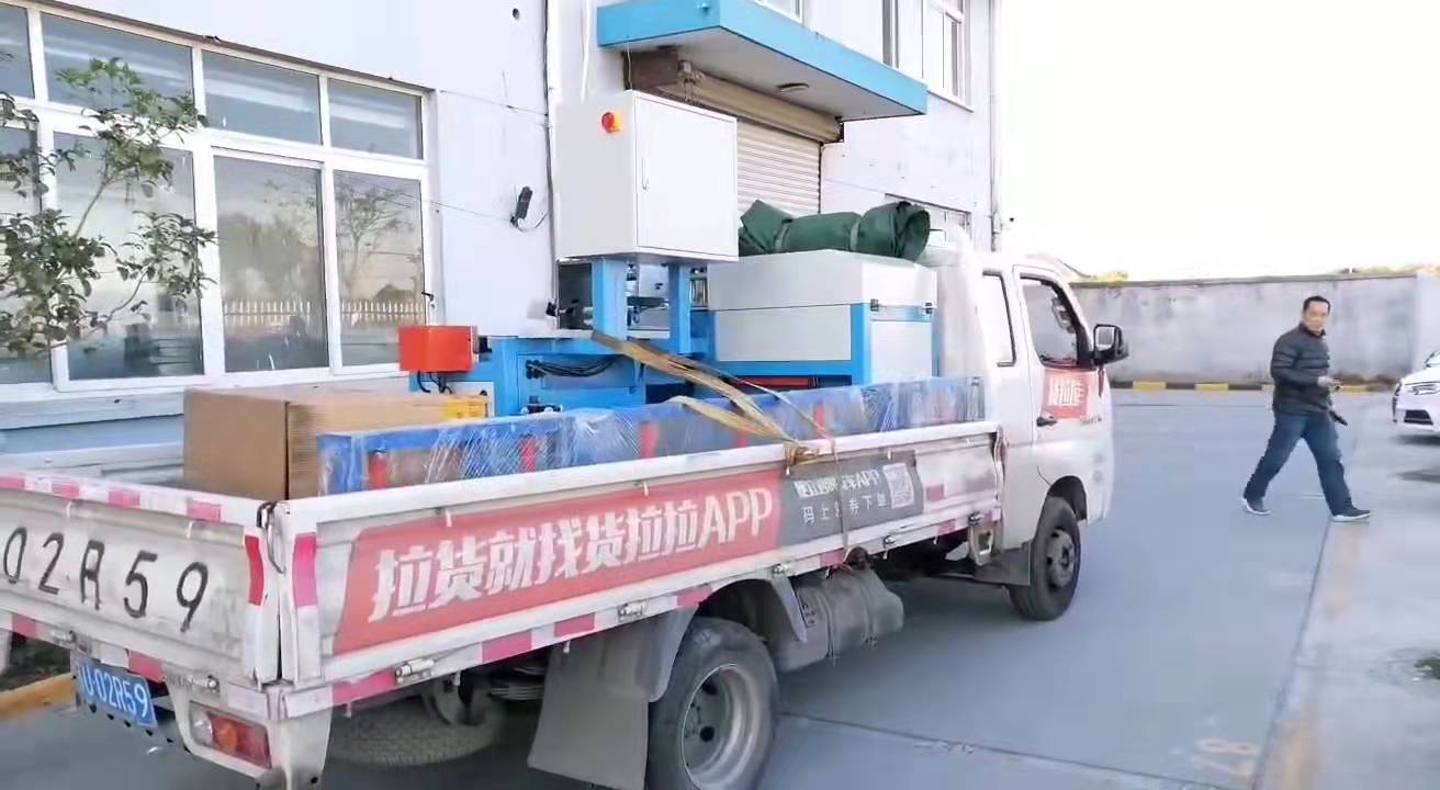 小型鋁型材切割機(jī)350型號發(fā)貨圖-2