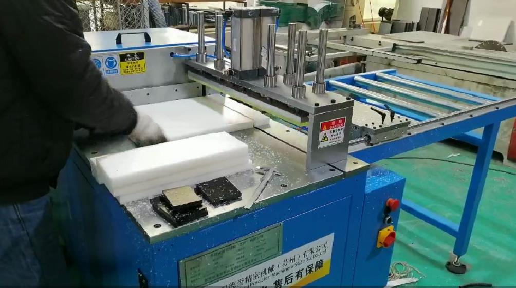 一款非常適合切割塑料PVC的型材切割機(jī)，滿足用戶需求